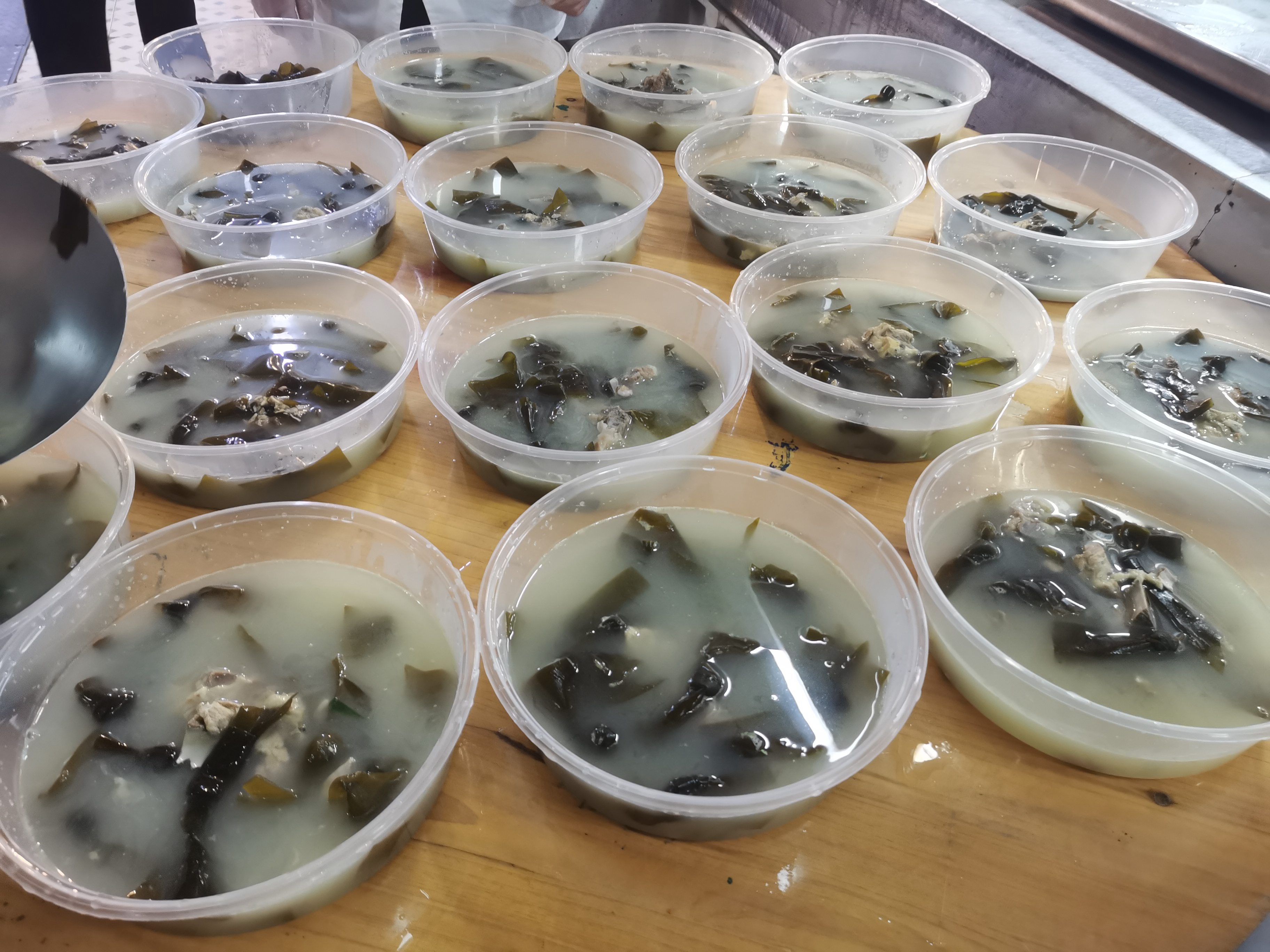 和圣食堂承包